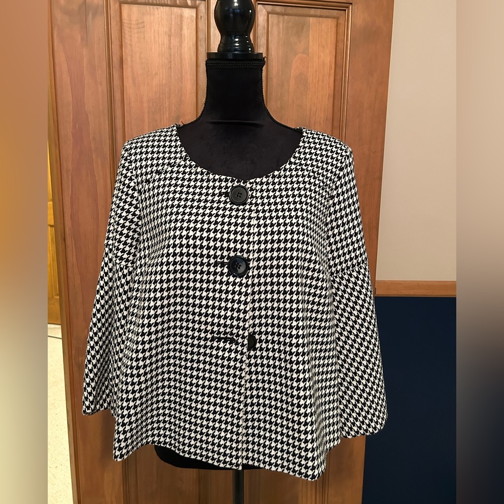 Worthington Black and White Houndstooth Blazer